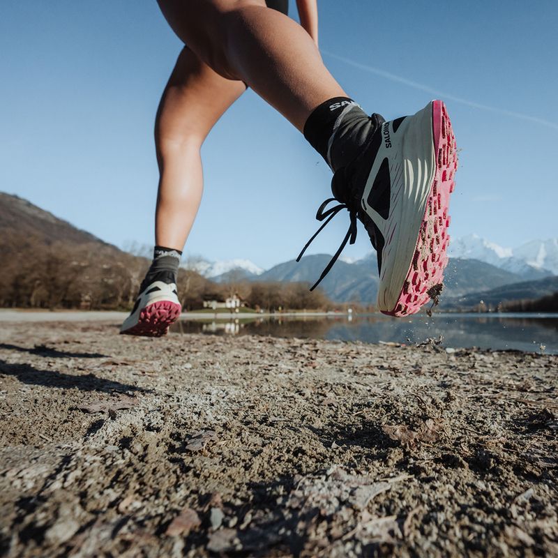 Încălțăminte de alergare pentru femei  Salomon Ultra Flow black/transparent yellow/rose violet 17