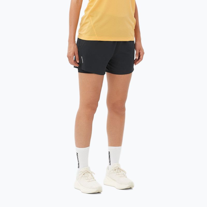 Pantaloni scurți de alergare pentru femei Salomon SHAKEout Core 2IN1 4" deep black
