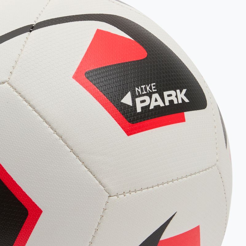 Minge de fotbal Nike Park Team 2.0 white/bright crimson/black mărimea 4 3