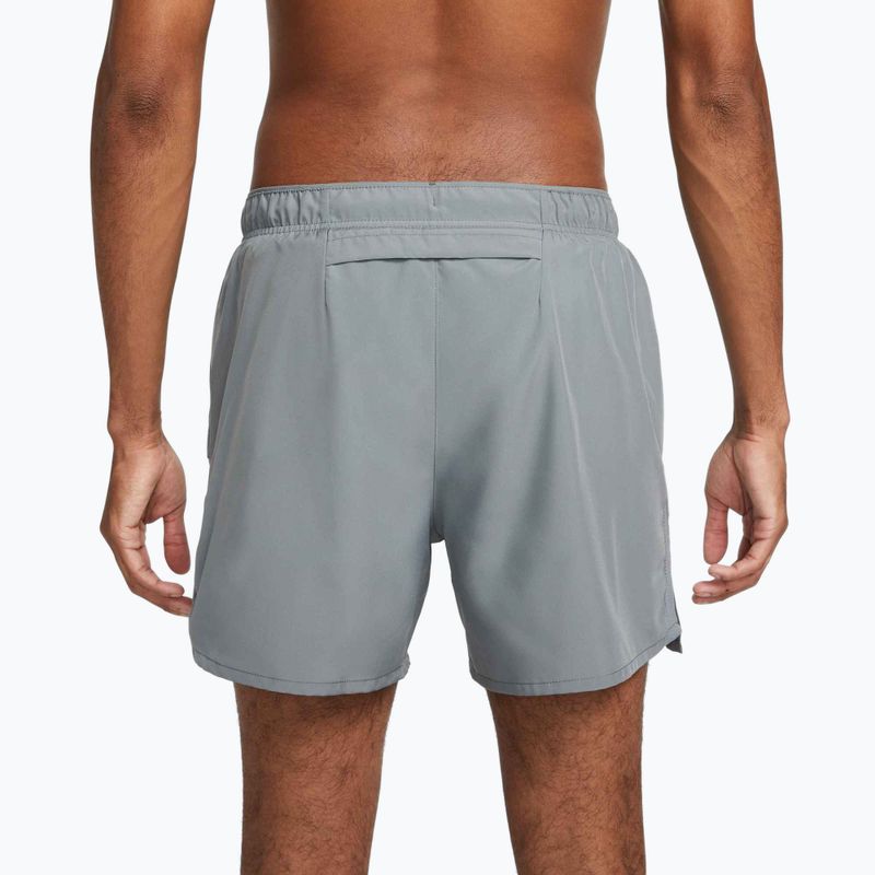 Pantaloni scurți pentru bărbați Nike Dri-Fit Challenger 7" Brief-Lined smoke grey/smoke grey/black 4