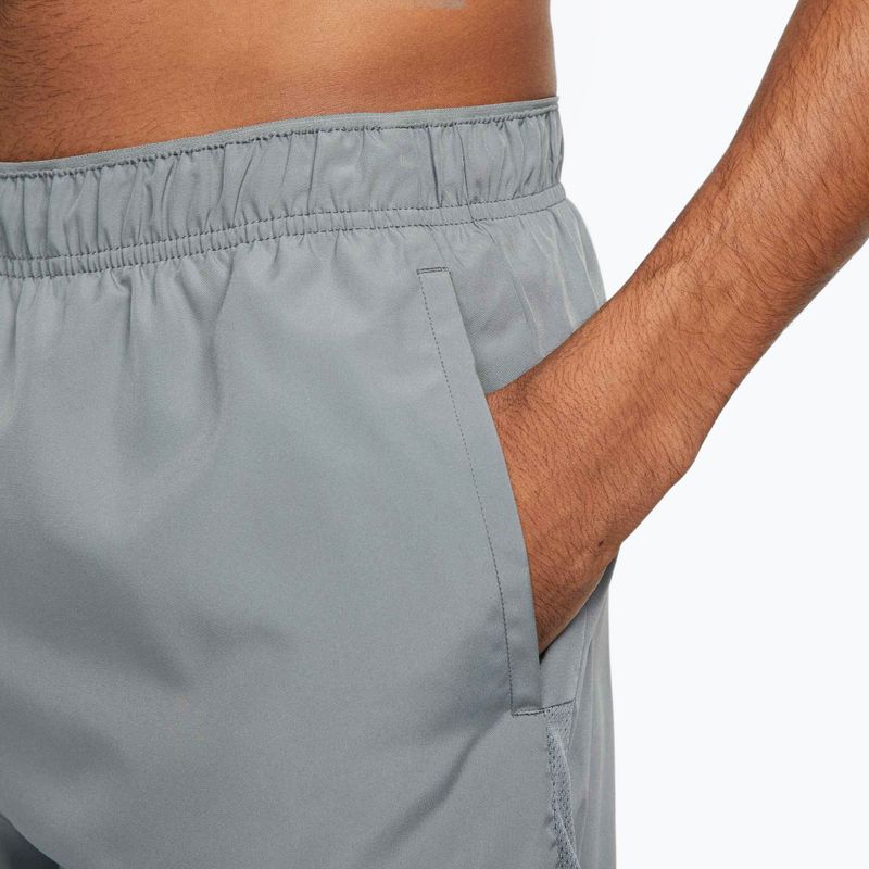 Pantaloni scurți pentru bărbați Nike Dri-Fit Challenger 7" Brief-Lined smoke grey/smoke grey/black 5