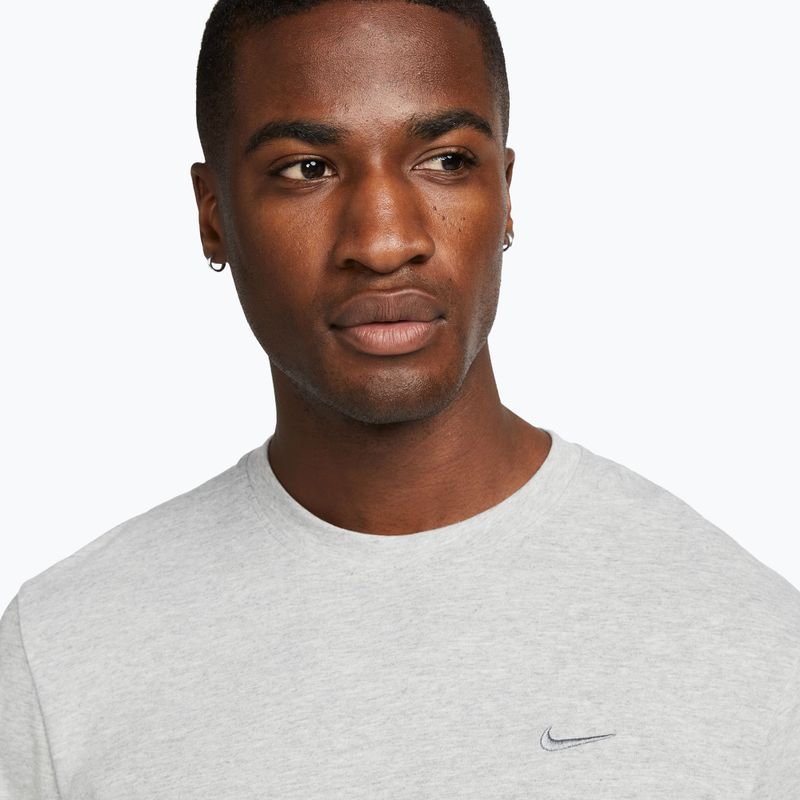 Tricou de antrenament bărbați Nike Dri-Fit Primary SS dark grey heather/heather/smoke grey 4