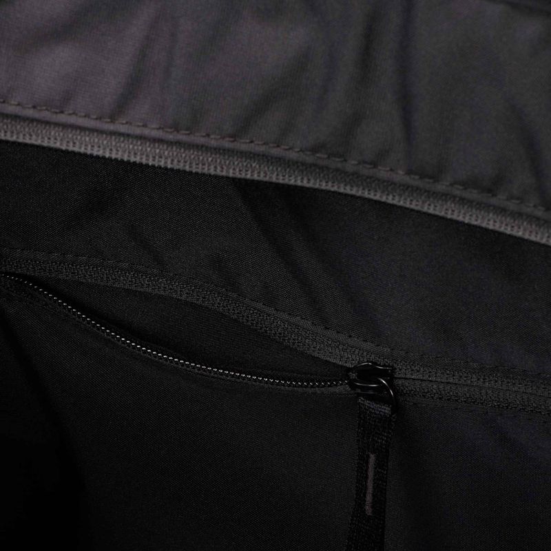 Geantă de antrenament pentru femei Nike Gym 28 l black/black/white 6