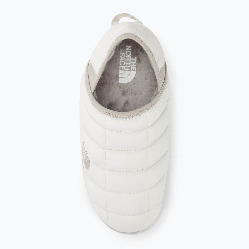 Papuci pentru femei The North Face Thermoball Traction Mule V gardenia white/silvergrey 5