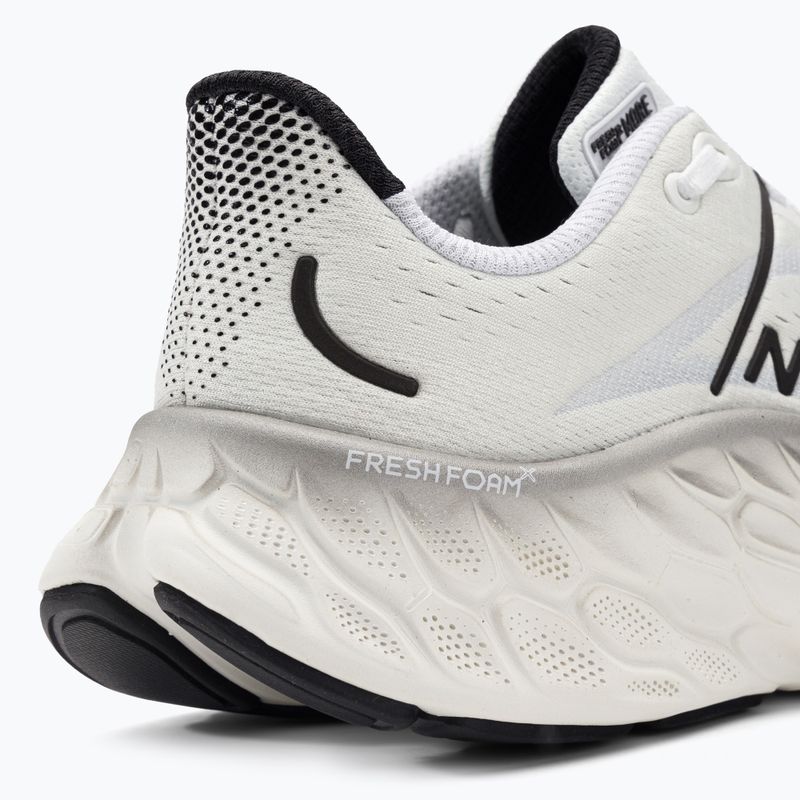 Încălțăminte de alergat pentru bărbați New Balance WMOREV4 albă NBMMORCW4 8