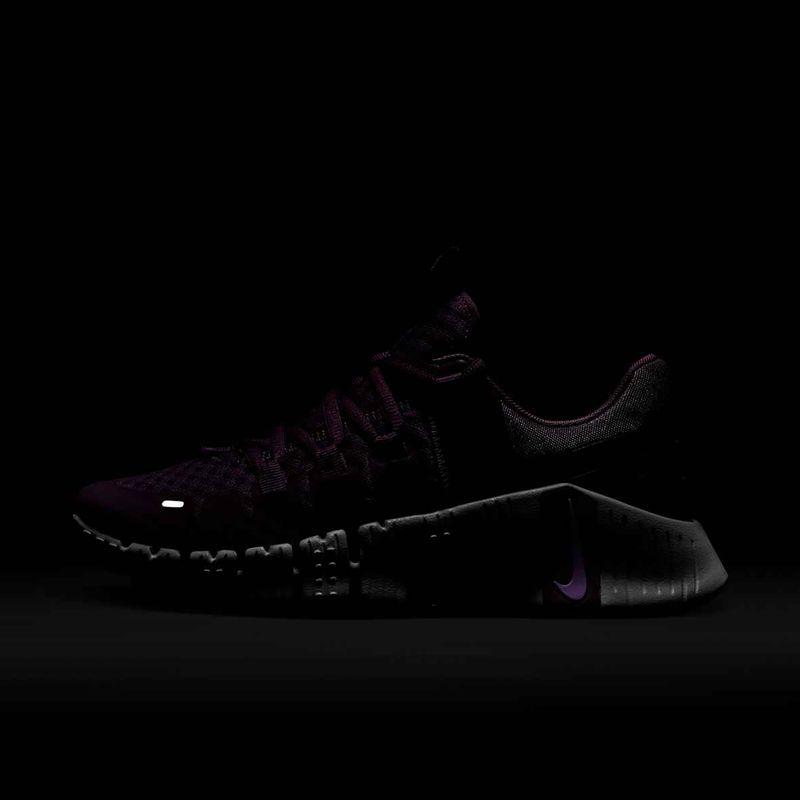 Încălțăminte de antrenament pentru femei Nike Free Metcon 5 violet dust/plum eclipse/rush fuchsia 8