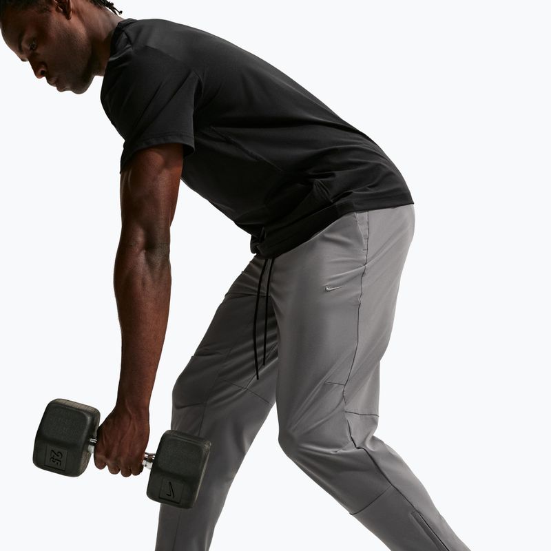 Pantaloni pentru bărbați Nike Unlimited smoke grey/black/smoke grey 4