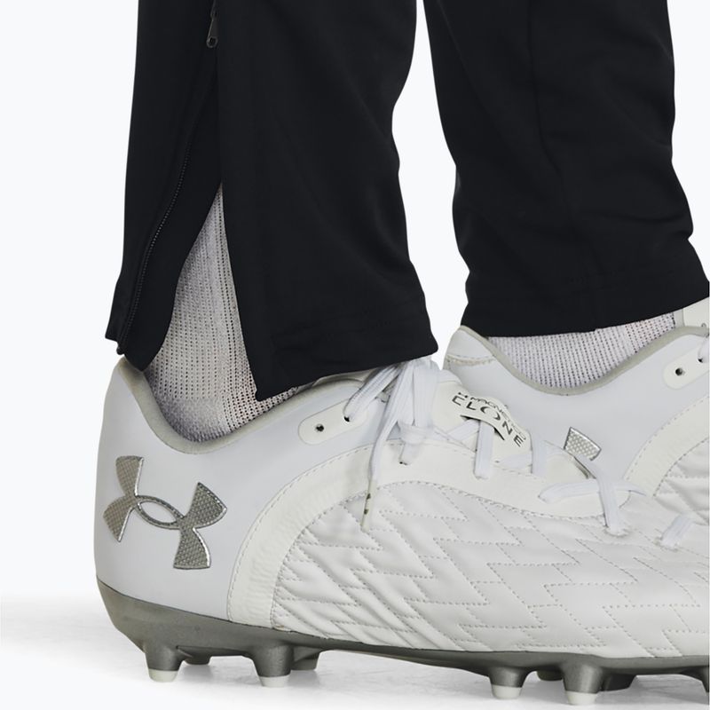 Pantaloni de fotbal pentru bărbați Under Armour Challenger Train black / white 4