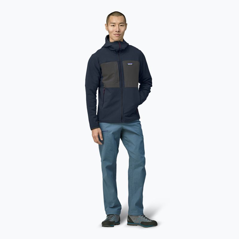 Geacă softshell pentru bărbați  Patagonia R2 TechFace Hoody new navy 2