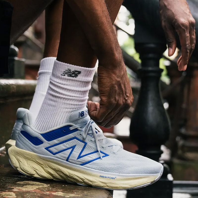 Pantofi de alergare pentru bărbați New Balance M1080V13 starlight 18