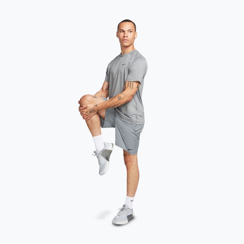 Pantaloni scurți de alergare pentru bărbați Nike Form Dri-Fit Unlined 9" smoke grey/black 2