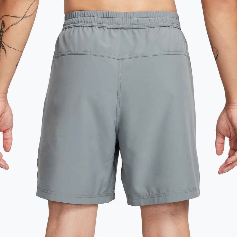 Pantaloni scurți de alergare pentru bărbați Nike Form Dri-FIT 7" Unlined Versatile smoke grey/black 3