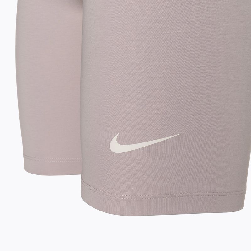 Pantaloni scurți pentru femei Nike Sportswear Classic High-Waisted 8" Biker platinum violet/sail 3