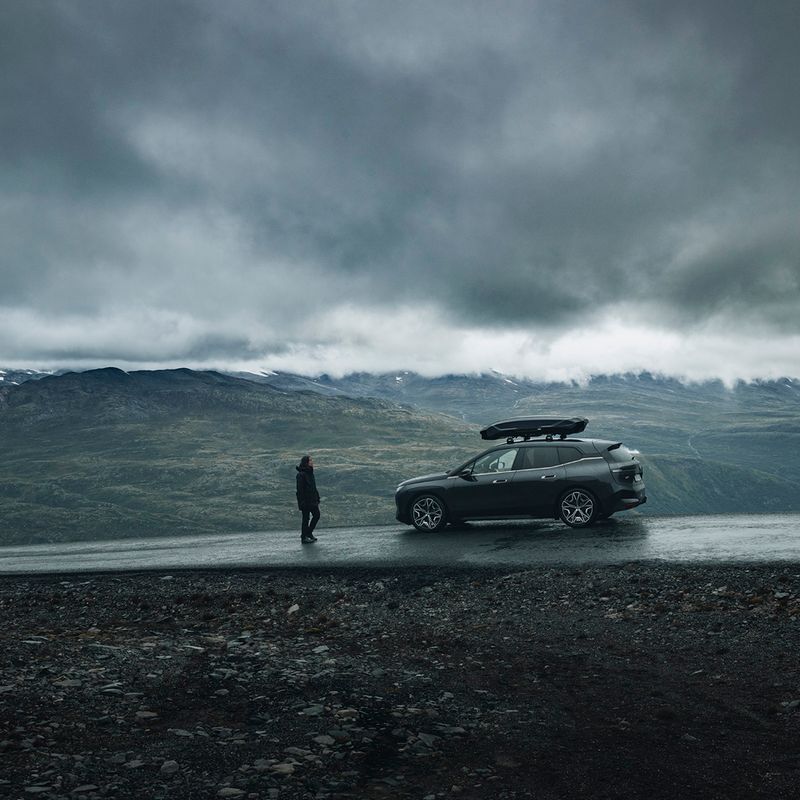 Cutie de acoperiș Thule Motion 3 L negru lucios 11