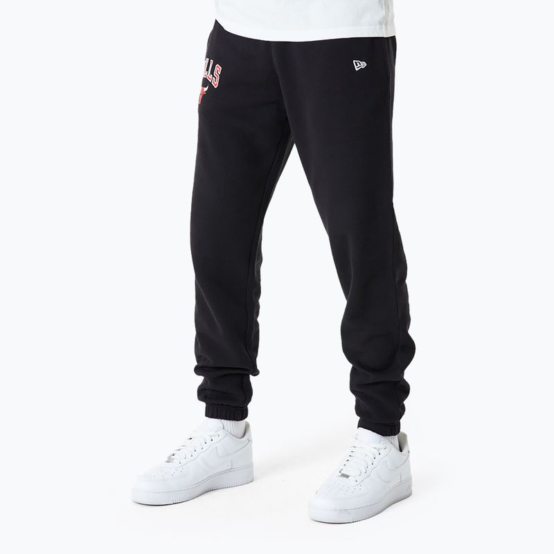 Pantaloni pentru bărbați New Era NBA Essentials Jogger Chicago Bulls black 2