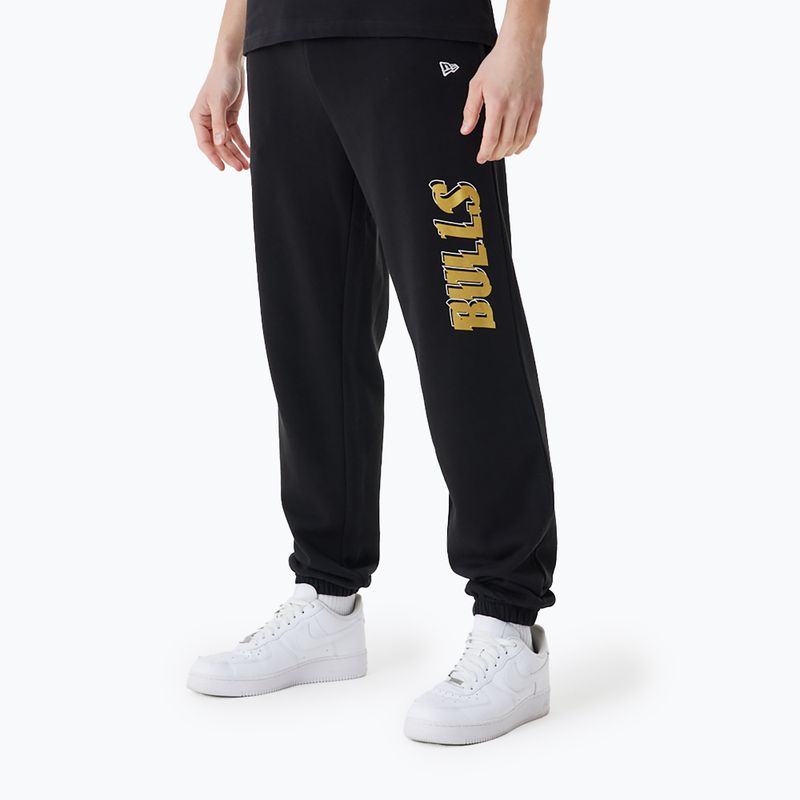 Pantaloni pentru bărbați New Era NBA Team Script Jogger Chicago Bulls black 2