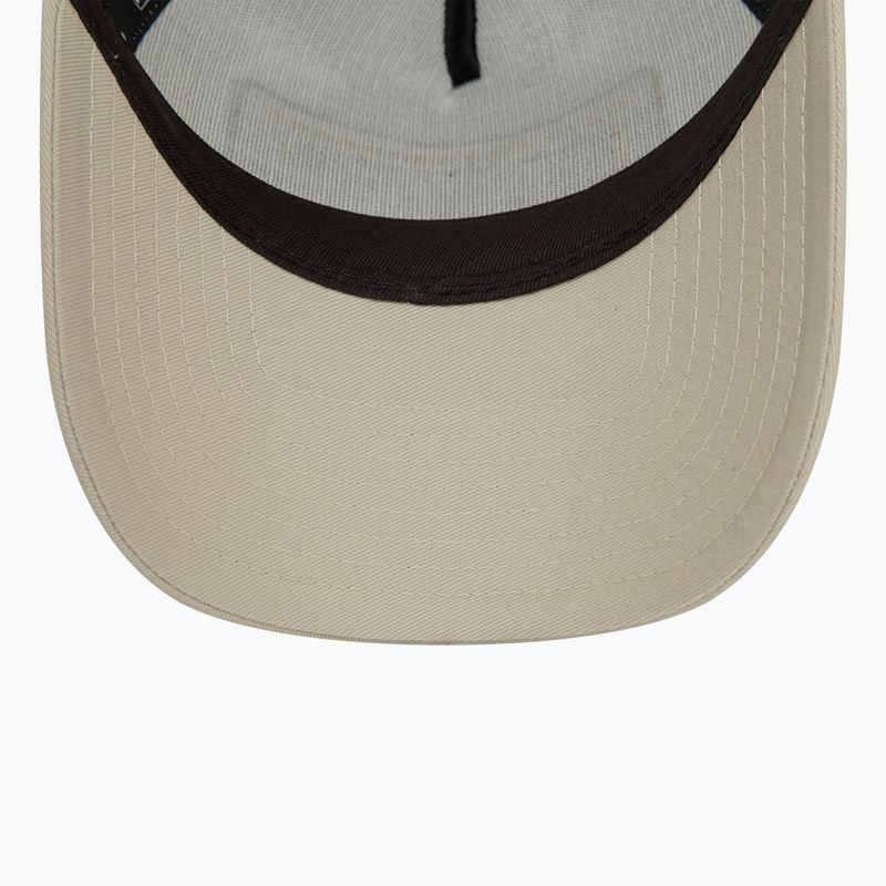 Șapcă pentru bărbați  New Era Patch Trucker light beige 5