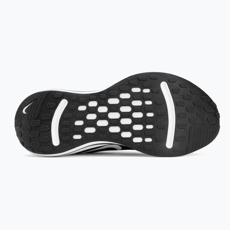 Încălțăminte de alergare pentru femei Nike Journey Run black/white 4