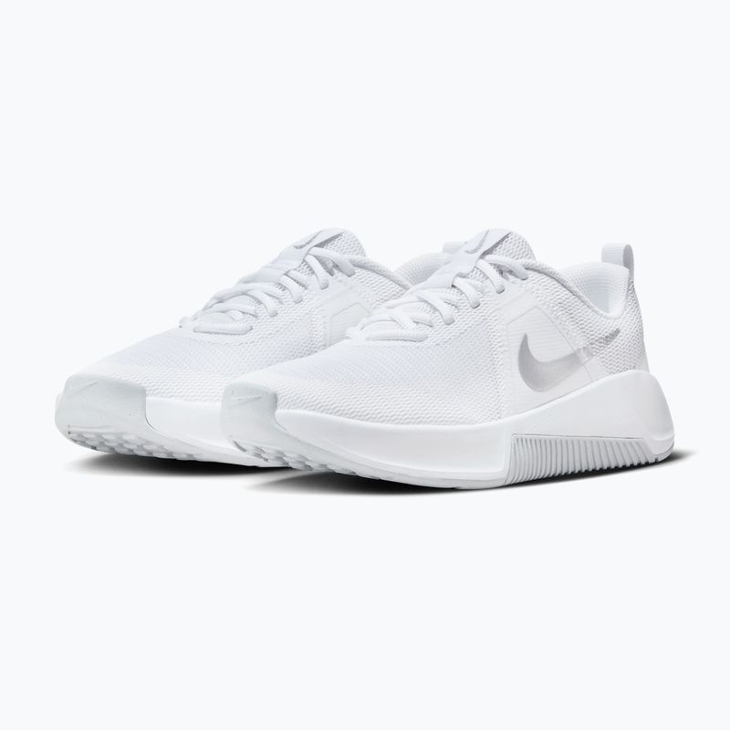 Încălțăminte de antrenament pentru femei Nike MC Trainer 3 white/photon dust/metallic platinum 3