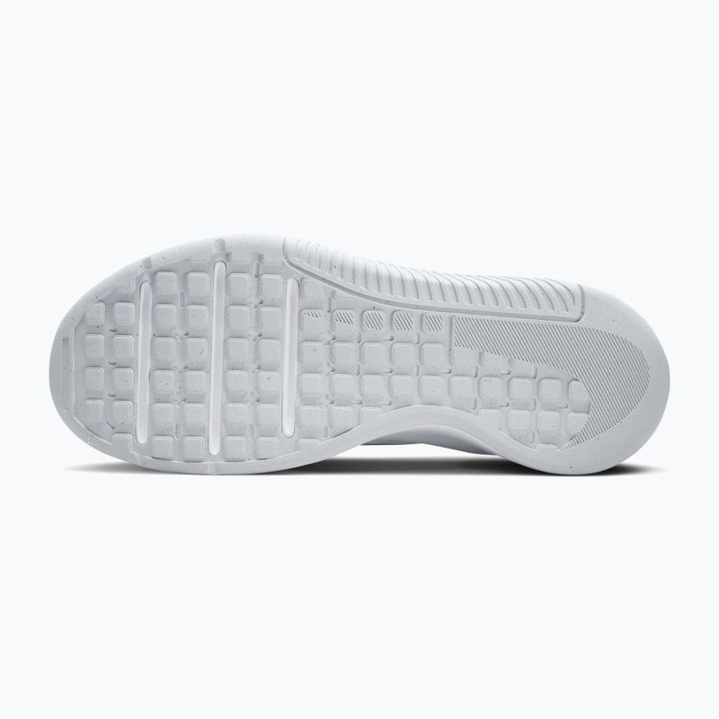 Încălțăminte de antrenament pentru femei Nike MC Trainer 3 white/photon dust/metallic platinum 6