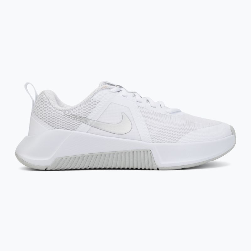 Încălțăminte de antrenament pentru femei Nike MC Trainer 3 white/photon dust/metallic platinum 2