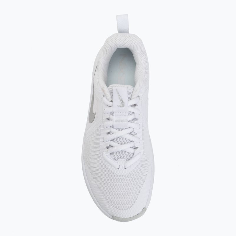 Încălțăminte de antrenament pentru femei Nike MC Trainer 3 white/photon dust/metallic platinum 5