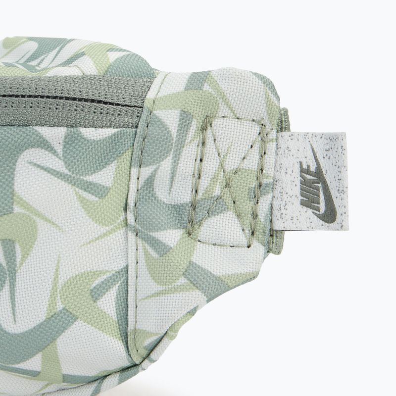 Borsetă Nike Heritage 3 l summit white/jade horizon/dark stucco