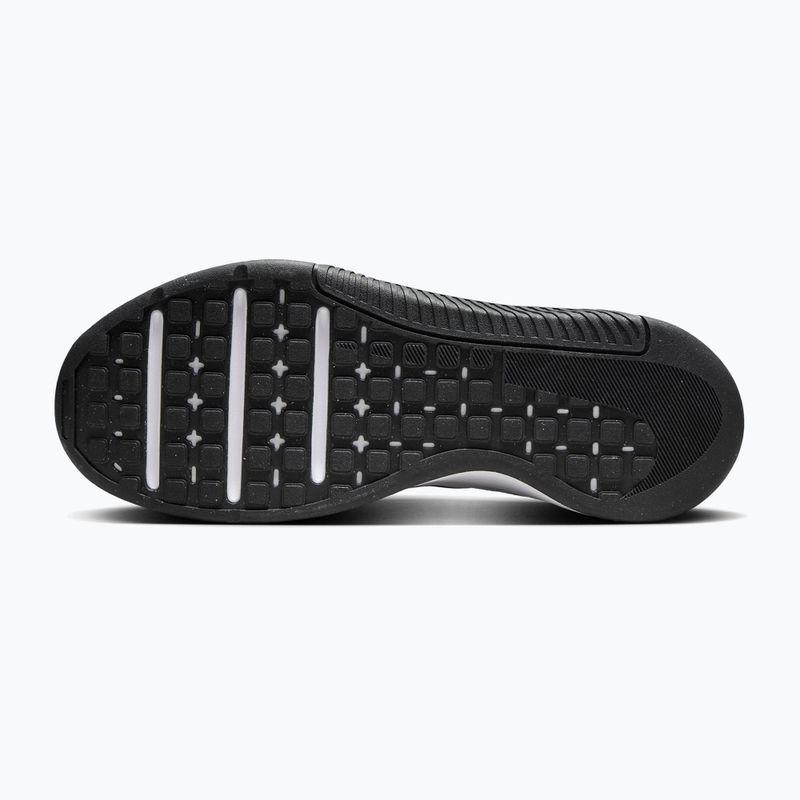 Încălțăminte de antrenament pentru bărbați Nike MC Trainer 3 white/black 12