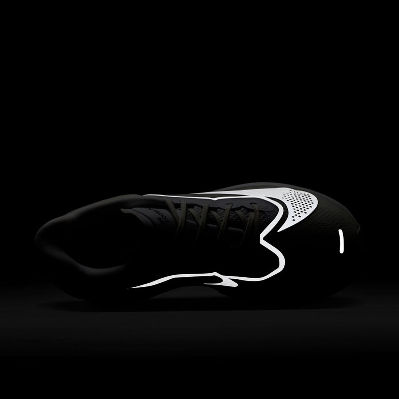Încălțăminte de alergare pentru femei Nike Zoom Fly 6 white/smoke grey/metallic silver/black 7