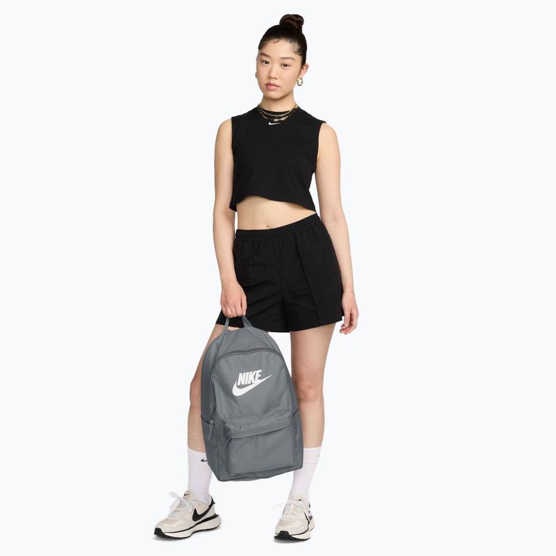 Rucsac Nike Heritage 25 l smoke grey/smoke grey/white 9
