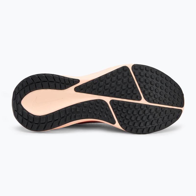 Încălțăminte de alergare pentru femei Nike Vomero 17 white/light wild mango/crimson tint/black 4
