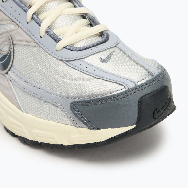 Încălțăminte de alergare pentru bărbați Nike Initiator light bone/coconut milk/ metallic silver/smoke grey 7