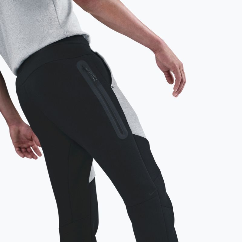 Pantaloni pentru bărbați Nike Tech Joggers black/dark grey heather/black 4