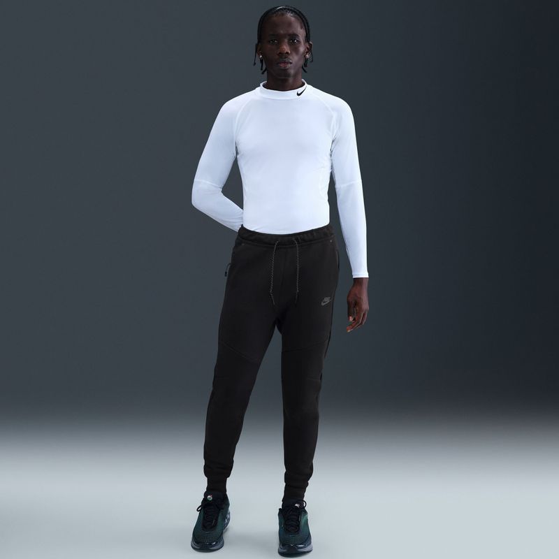 Pantaloni pentru bărbați Nike Tech Joggers black/black 5