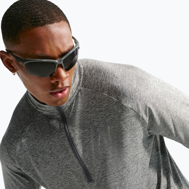 Bluză de alergare pentru bărbați Nike Stride 1/4 Zip Dri-Fit smoke grey/heather 7