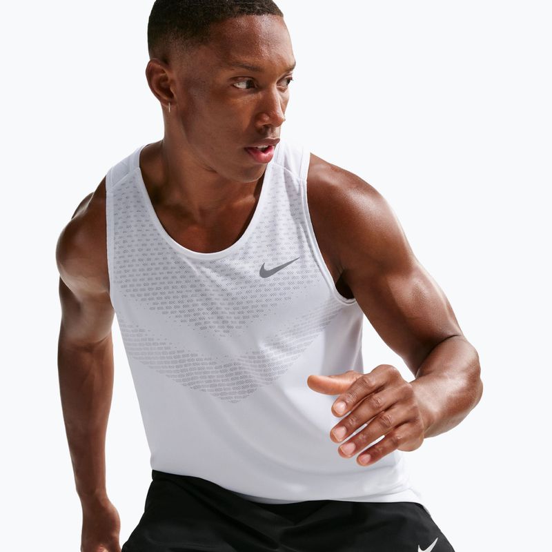 Tricou de alergare pentru bărbați Nike Stride white 6