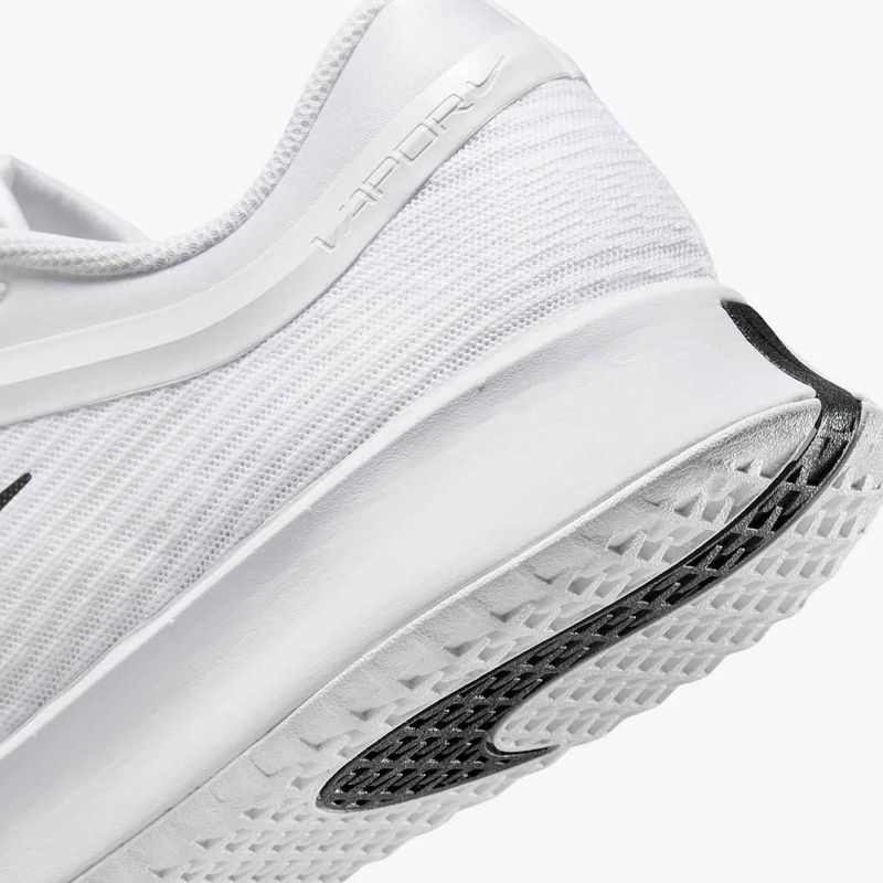 Încălțăminte de tenis pentru bărbați Nike Vapor Pro 3 white / black 9