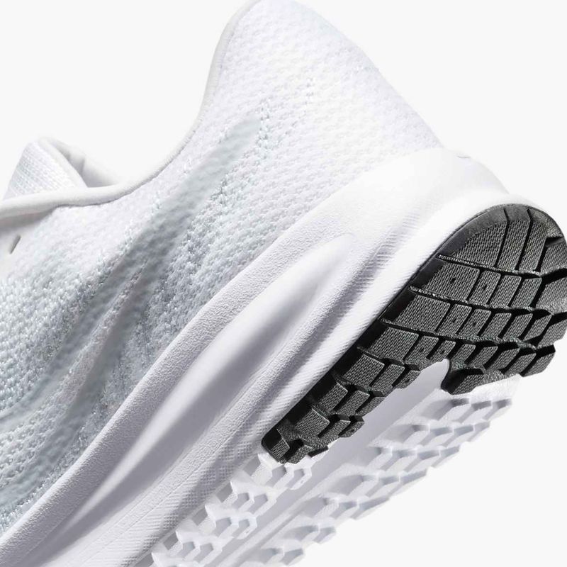 Încălțăminte de alergare pentru femei Nike Run Defy white / pure platinum / black 9