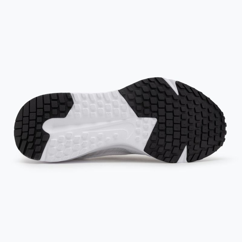 Încălțăminte de alergare pentru femei Nike Run Defy white / pure platinum / black 4