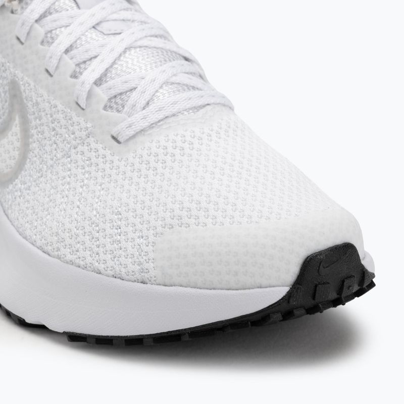 Încălțăminte de alergare pentru femei Nike Run Defy white / pure platinum / black 7