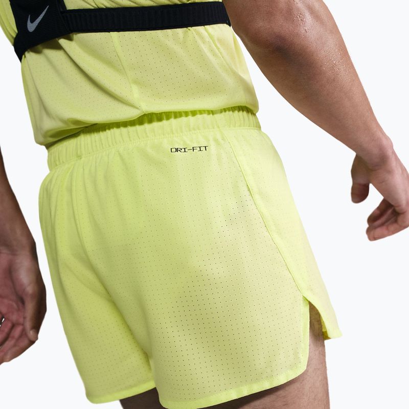 Pantaloni scurți de alergare pentru bărbați Nike Fast Dri-Fit Brief Lined 3" light lemon twist/black 5