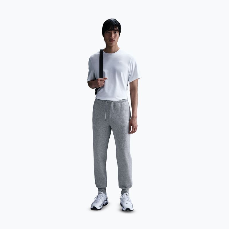 Pantaloni pentru bărbați Nike Club Jogger dark grey heather/light smoke grey/white 2