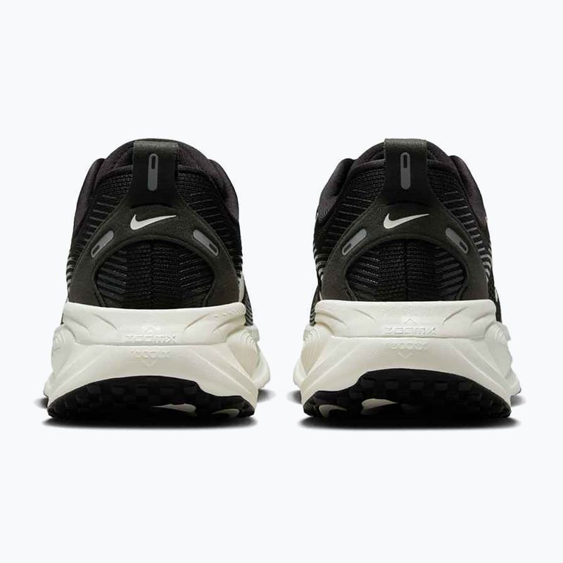 Încălțăminte de alergare pentru femei Nike Vomero 18 black/coconut milk/summit white 4