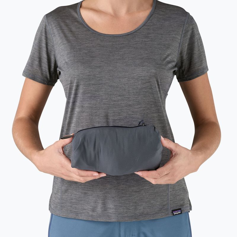 Jachetă hibrid pentru femei Patagonia Nano-Air Ultralight cu fermoar complet și glugă, culoarea albastru închis 9