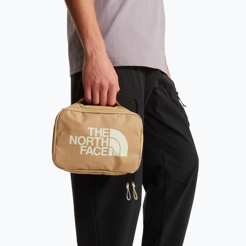Trusă de cosmetice The North Face Base Camp Voyager Dopp Kit 4 l 4