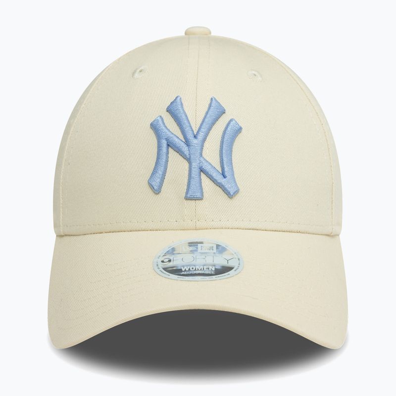 New Era League Essential 9Forty New York Yankees șapcă de baseball bej deschis 2