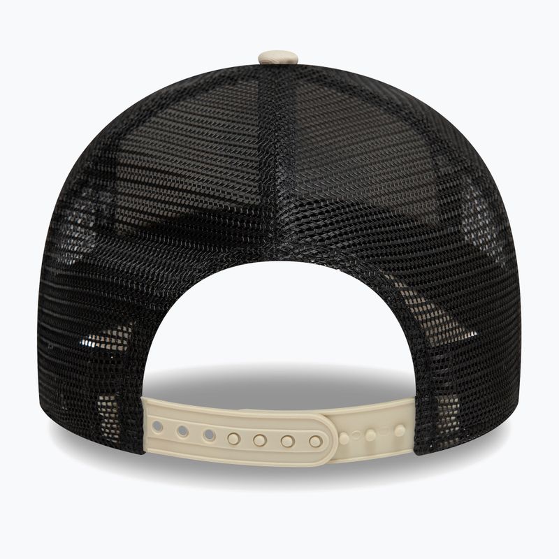 Șapcă New Era NE Outdoor Patch Trucker light beige 4