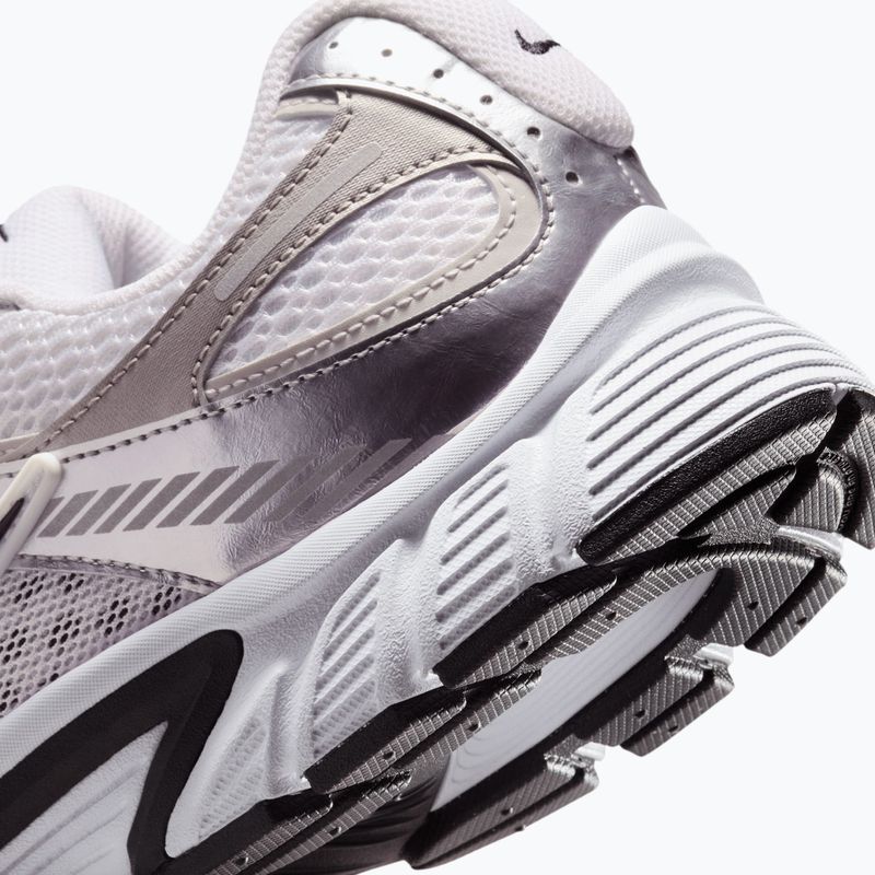 Încălțăminte pentru bărbați Nike V5 RNR white/vast grey/college grey/black 4