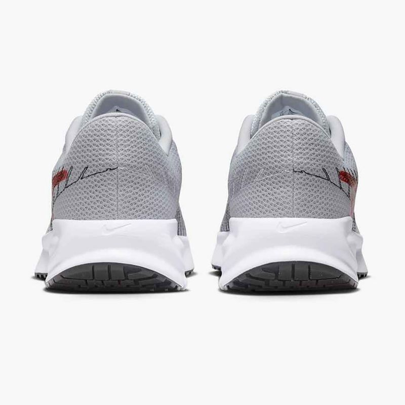 Încălțăminte de alergare pentru bărbați Nike Run Defy wolf grey / bright crimson / black / white 4