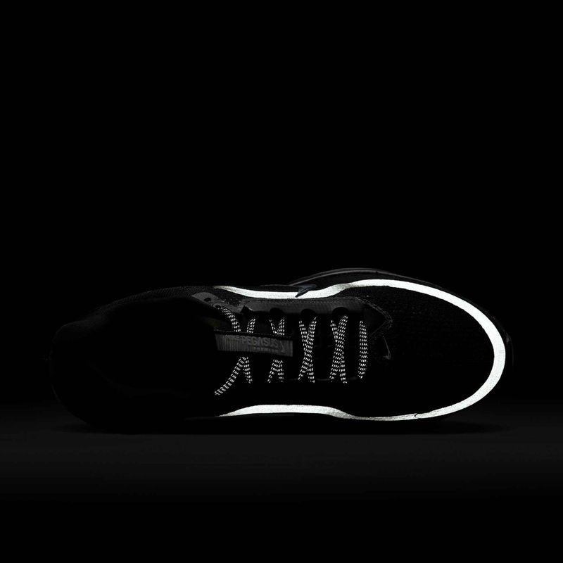 Încălțăminte de alergare pentru bărbați Nike Pegasus Premium black/metallic silver/black 9